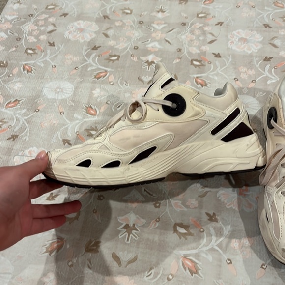 Adidas Astir sneaker - Picture 2 of 4